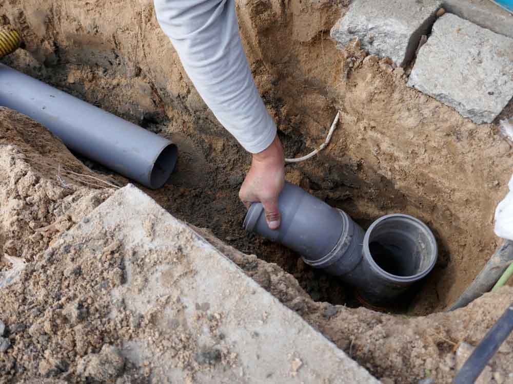 Replacing a sewer pipe Bakersfield, CA