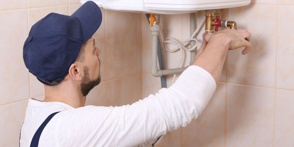 Flushing water heater Flushing water heater