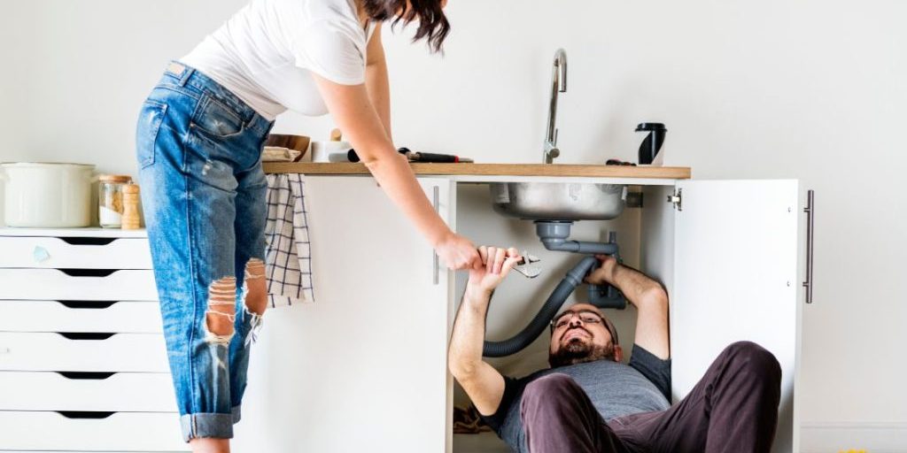 why-diy-plumbing-repairs-lead-to-bigger-expenses